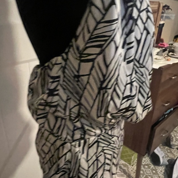 BCBG HALTER SATIN DRESSY TOP MED - Picture 3 of 7